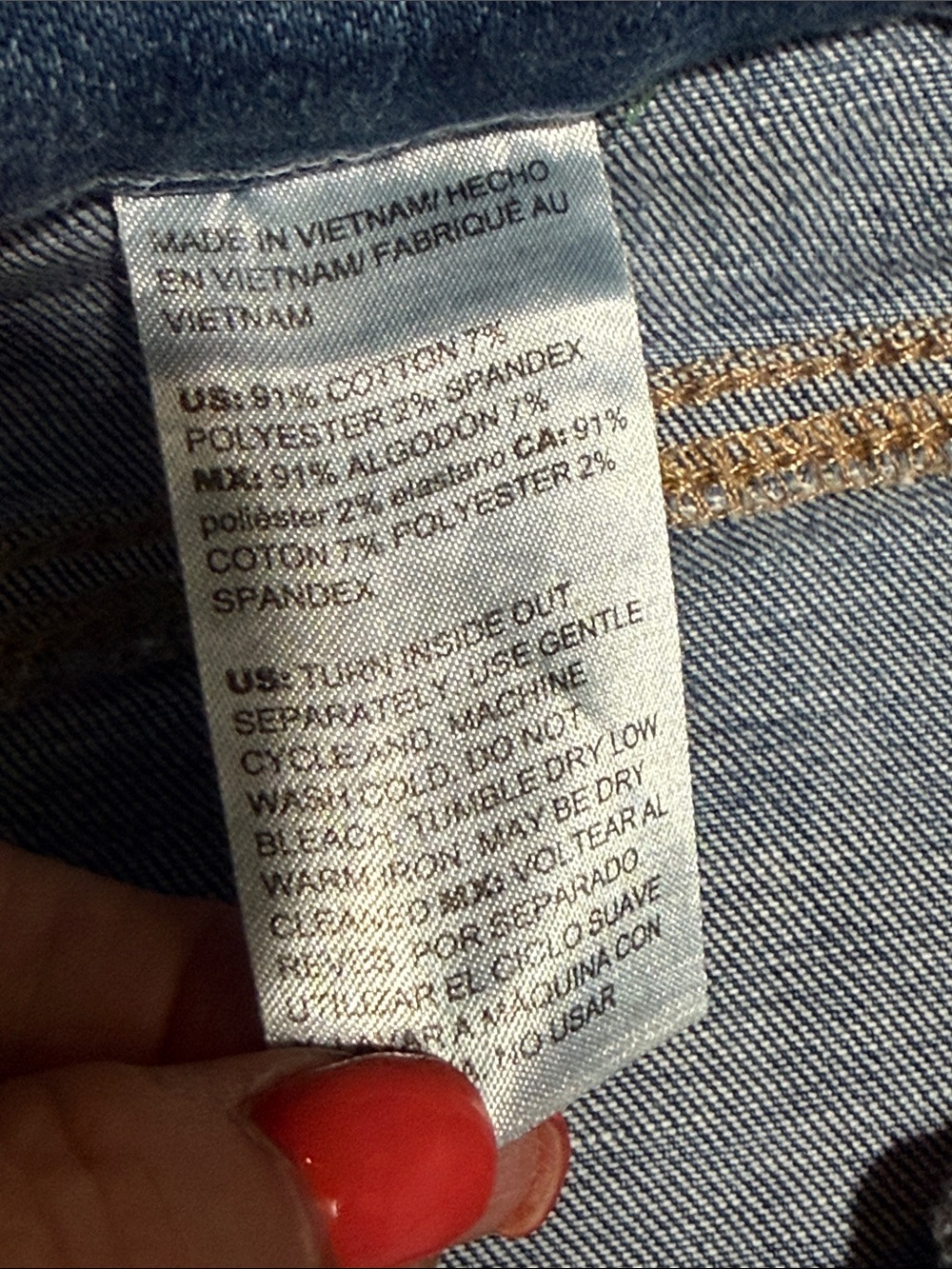 Size 14 = 2.5 Chico's Light Blue Cropped Ankle Jeans Frayed V-Hem Super nice - Picture 5 of 5